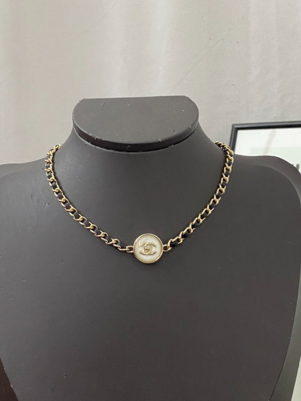 Chanel Necklace - Picture 2 of 9